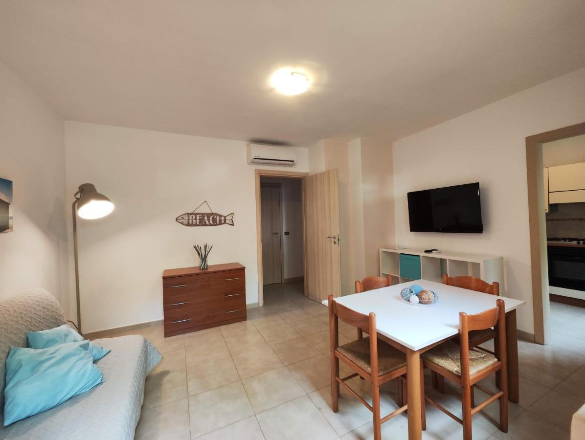 Collins Apartments Кастелланета-Марина Экстерьер фото