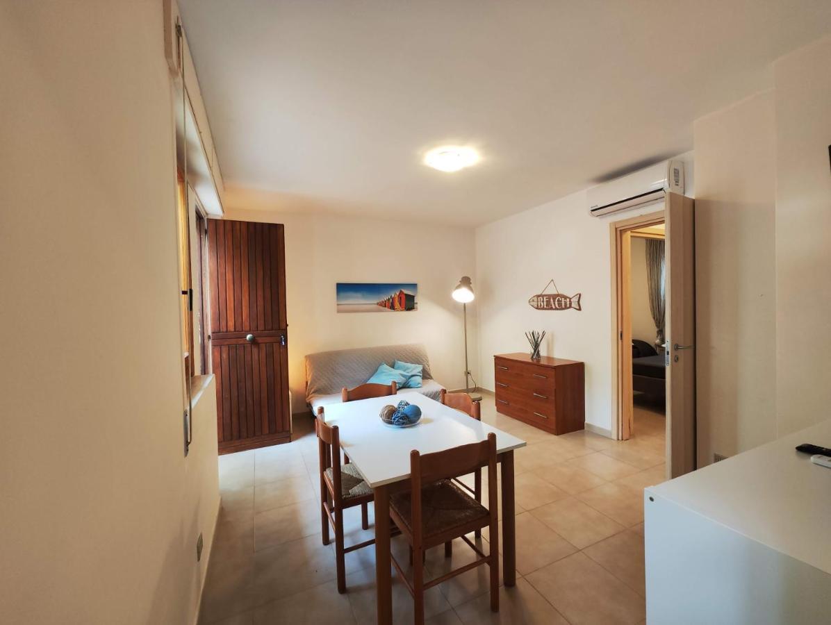 Collins Apartments Кастелланета-Марина Экстерьер фото